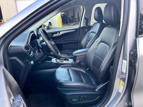 Used 2022 Ford Escape SEL image 20