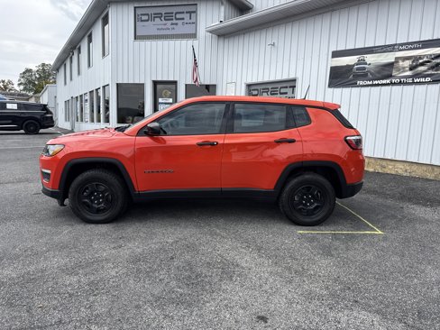 Used 2018 Jeep Compass Sport w/ Tech Group image 2
