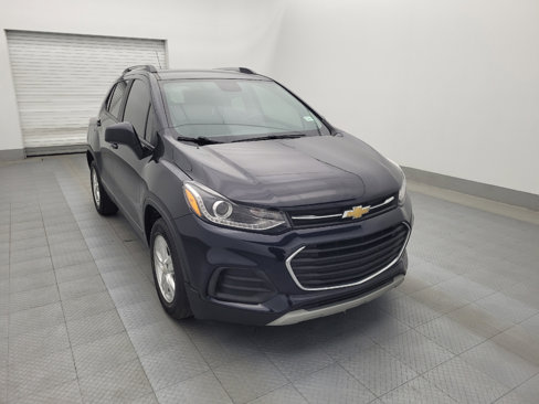 Used 2022 Chevrolet Trax LT w/ LT Convenience Package image 13