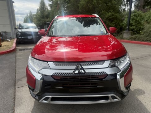Used 2020 Mitsubishi Outlander SEL image 2