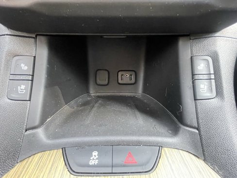 Used 2017 GMC Acadia Denali w/ Technology Package image 42
