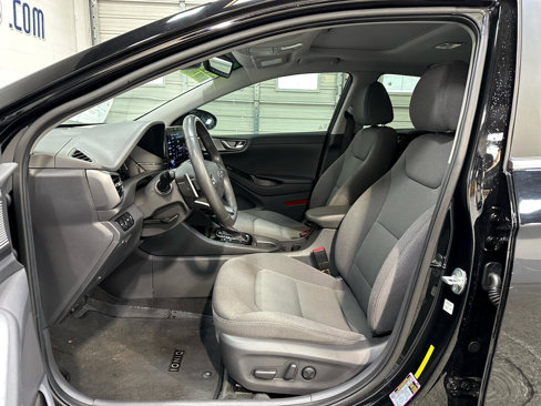 Used 2022 Hyundai Ioniq SEL image 10