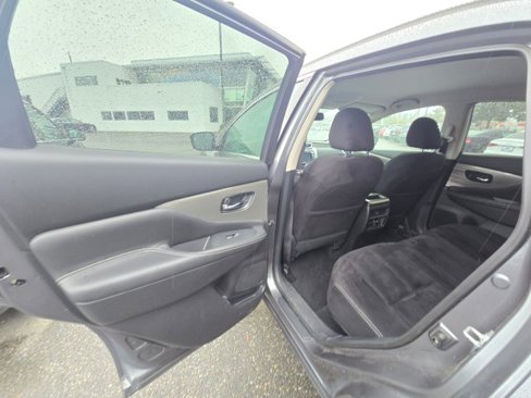 Used 2018 Nissan Murano SV image 17
