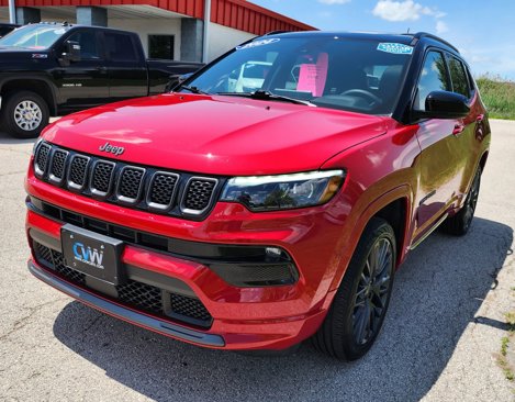 Used 2024 Jeep Compass Limited w/ High Altitude Package image 13