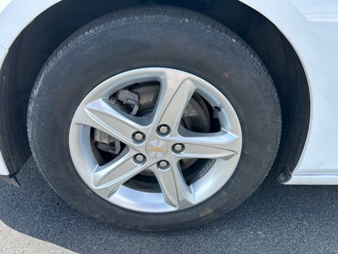 Used 2023 Chevrolet Malibu LS w/ Driver Confidence Package image 35
