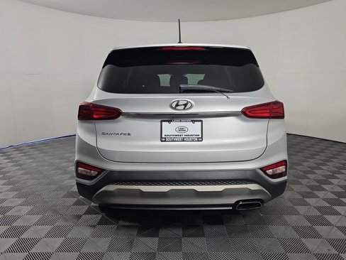 Used 2019 Hyundai Santa Fe SE image 9