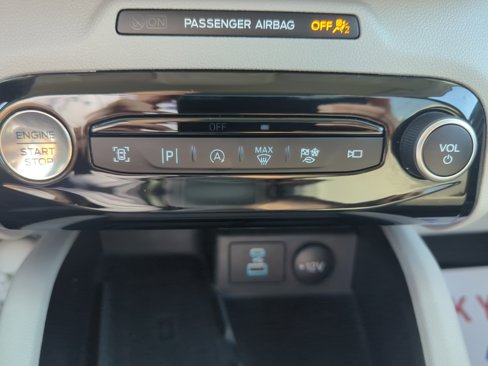 Used 2023 Ford Escape Platinum image 27