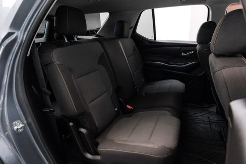 Used 2020 Chevrolet Traverse LT image 33