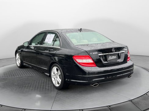 Used 2011 Mercedes-Benz C 300 4MATIC Sedan image 5