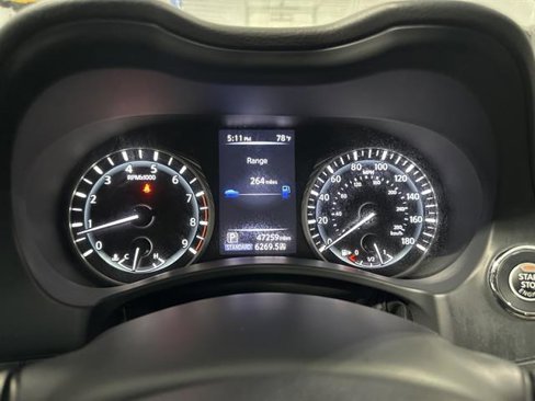 Used 2018 INFINITI Q50 Luxe w/ All Weather Package (L93) image 20
