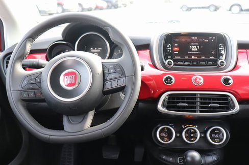 Used 2017 FIAT 500X Lounge image 2