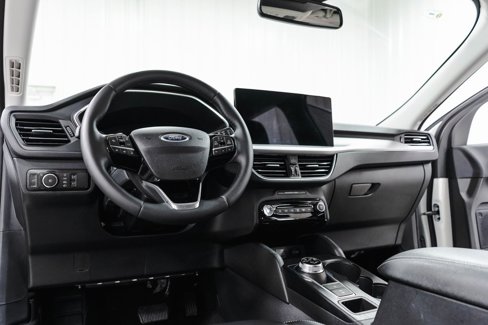 Used 2024 Ford Escape Platinum image 30