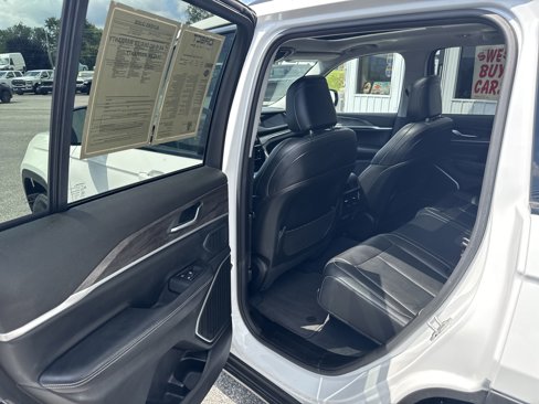 Used 2023 Jeep Grand Cherokee 4WD 4xe image 26