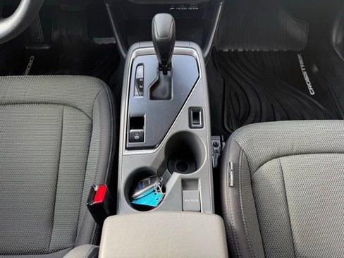 Used 2024 Subaru Crosstrek 2.0i Premium image 18