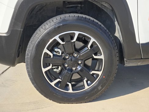 Used 2023 Jeep Renegade Trailhawk image 14
