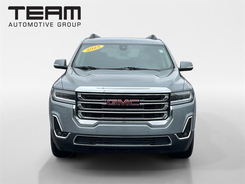 Used 2023 GMC Acadia SLT image 2