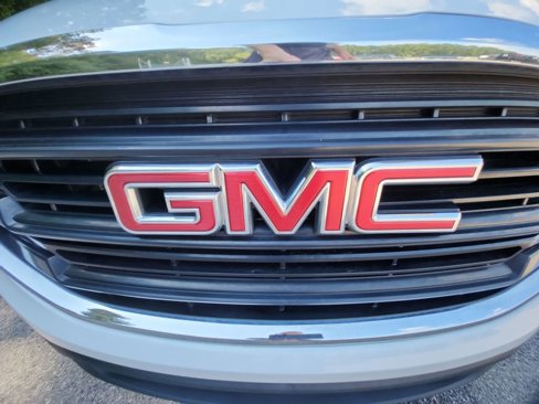 Certified 2020 GMC Terrain SLE w/ Driver Convenience Package image 34