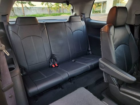 Used 2015 GMC Acadia SLT image 18