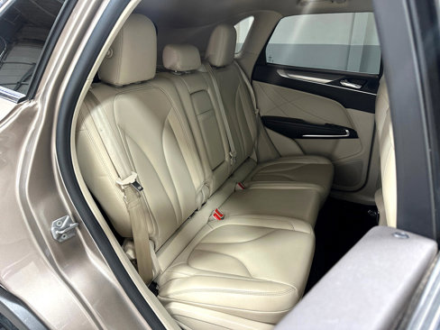 Used 2019 Lincoln MKC Premiere image 18