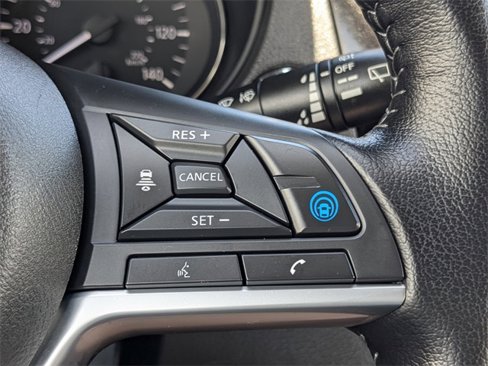 Used 2022 Nissan Rogue Sport SL w/ Premium Package image 31
