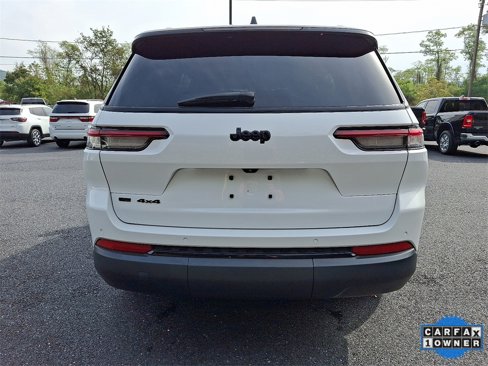 Used 2022 Jeep Grand Cherokee L Laredo image 8