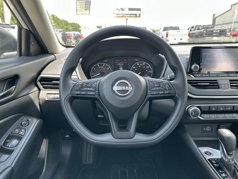 Used 2024 Nissan Altima 2.5 S image 23