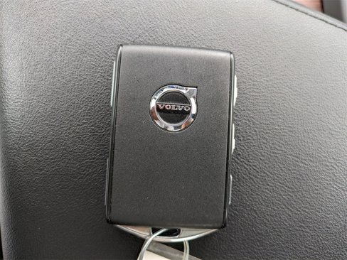 Certified 2024 Volvo S60 B5 Plus image 27