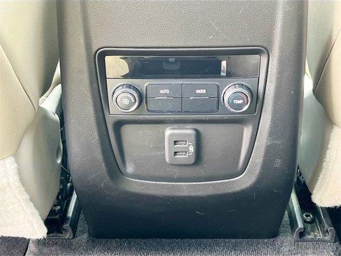 Used 2019 Buick Enclave Essence image 30