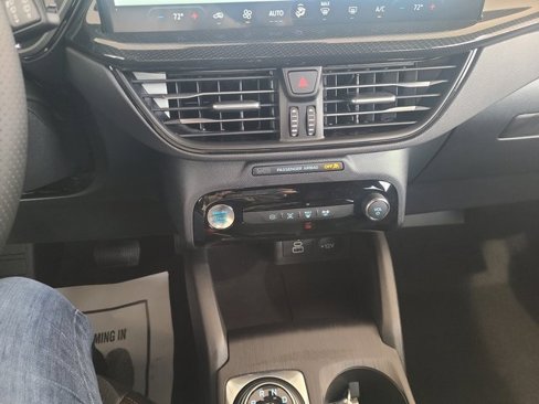 New 2025 Ford Escape ST-Line w/ Equipment Group 301A image 12
