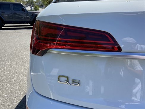 Certified 2022 Audi Q5 2.0T Premium Plus image 33