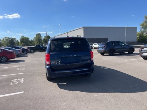 Used 2017 Dodge Grand Caravan GT image 10