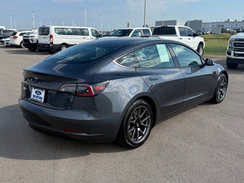 Used 2021 Tesla Model 3 Standard Range Plus image 34