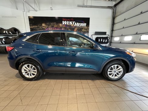 Used 2020 Ford Escape SE image 14