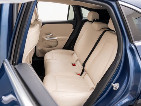 Certified 2021 Mercedes-Benz GLA 250 4MATIC image 16