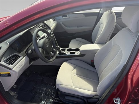 Used 2016 Hyundai Sonata SE image 9