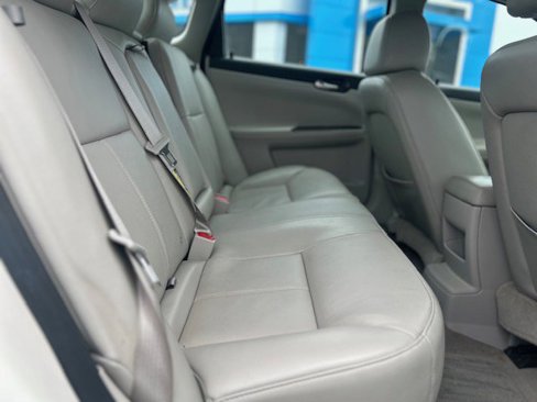 Used 2008 Chevrolet Impala SS image 7