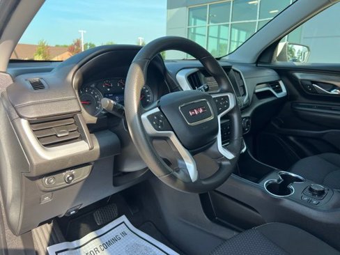 Used 2023 GMC Terrain SLE w/ Driver Convenience Package image 23