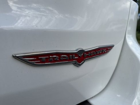 Used 2020 Jeep Grand Cherokee Trailhawk image 33