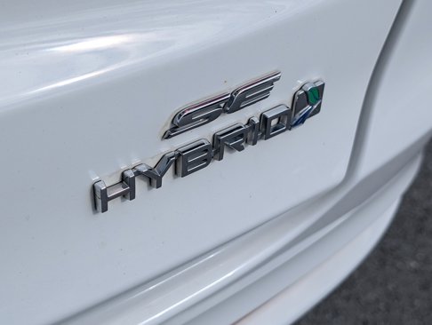 Used 2019 Ford Fusion SE image 3