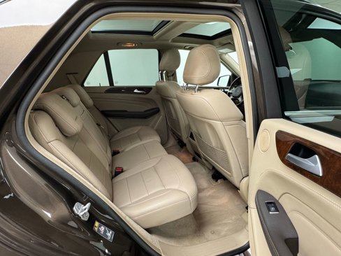 Used 2015 Mercedes-Benz ML 400 4MATIC image 15