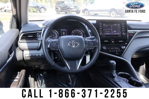 Used 2024 Toyota Camry SE image 25
