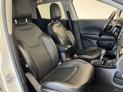 Used 2020 Jeep Compass Limited image 31