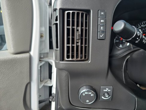 Used 2019 Chevrolet Express 3500 image 14