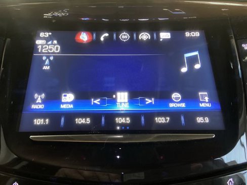 Used 2018 Cadillac Escalade ESV Premium Luxury image 22