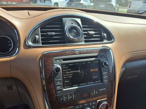 Used 2017 Buick Enclave Leather image 17
