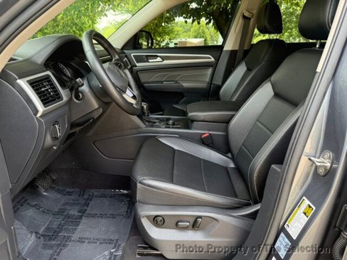 Used 2021 Volkswagen Atlas SE image 24