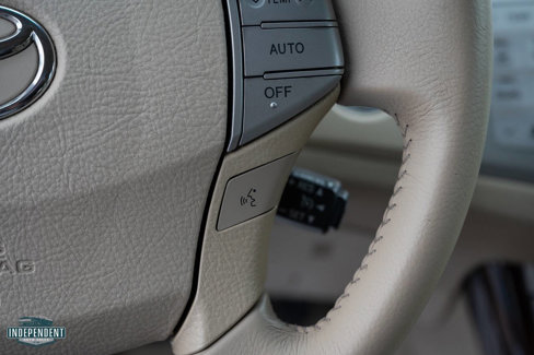 Used 2009 Toyota Avalon Limited image 26