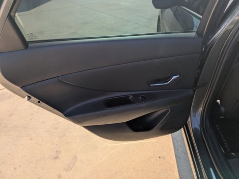Used 2024 Hyundai Elantra SEL image 15
