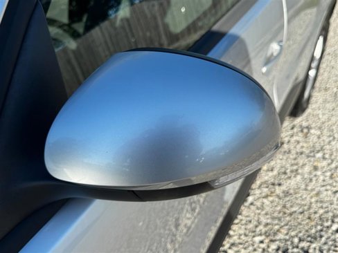 Used 2013 Volkswagen Tiguan S image 12