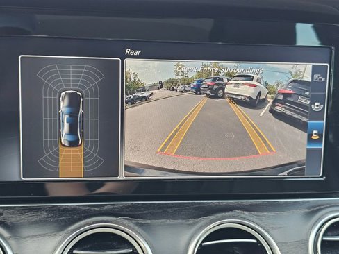 Used 2017 Mercedes-Benz E 300 4MATIC image 39